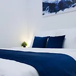 Lyly - 2 Bedrooms For 6 Guests & Free Parking *