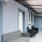 Lyly Apartment - 2 Bedrooms For 6 Guests & Free Parking *