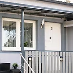 דירה Lyly - 2 Bedrooms For 6 Guests & Free Parking פראג